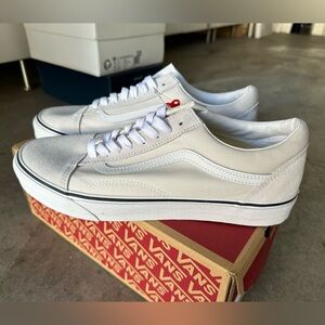 VANS - OLD SKOOL - BRAND NEW 10.5 MENS - COLOR THEORY CLOUD - HARD TO FIND